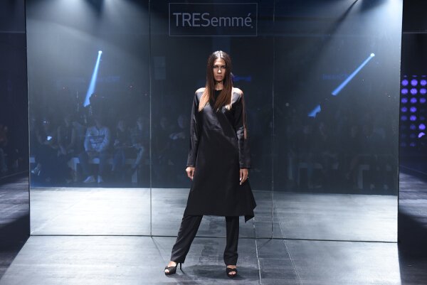 Ivarluski Aseron brings his City Sleek vision to life with striking black pieces.