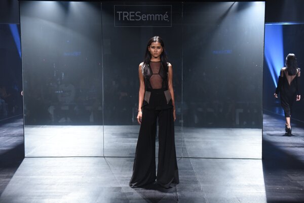 Ivarluski Aseron brings his City Sleek vision to life with striking black pieces.