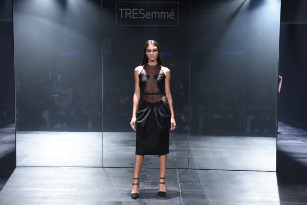 Ivarluski Aseron brings his City Sleek vision to life with striking black pieces.