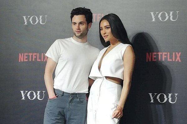 YOU Manila Tour Photo Op